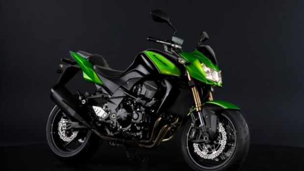 Kawasaki Z R La Naked Giapponese Diventa Cattiva Motoblog