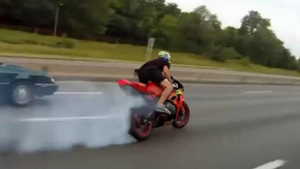 Folle Drifting Su Honda Cbr Rr Con Caduta Video Motoblog