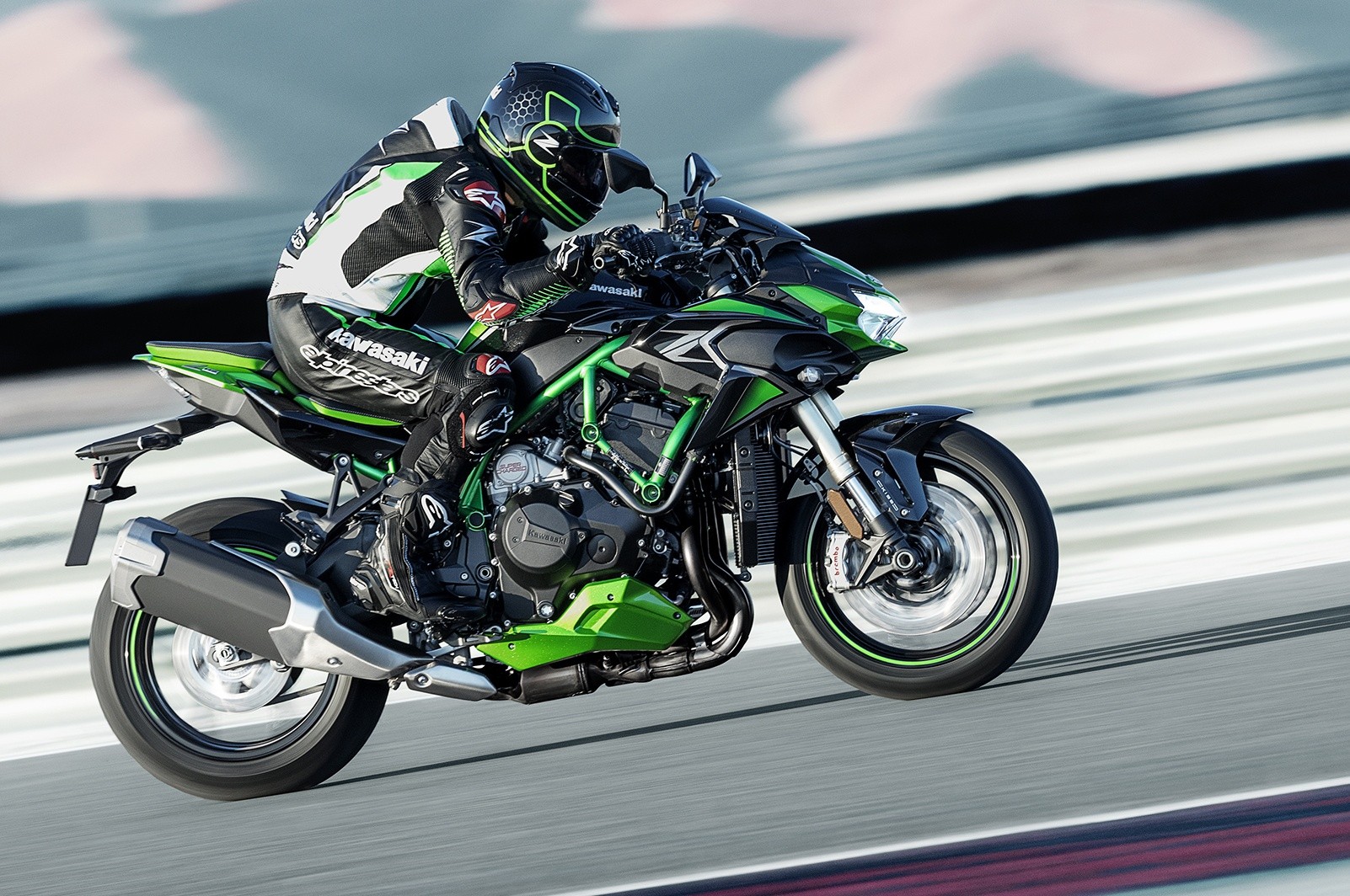 Kawasaki Z H2 SE 2021 La Supernaked Sovralimentata Affila Gli Artigli