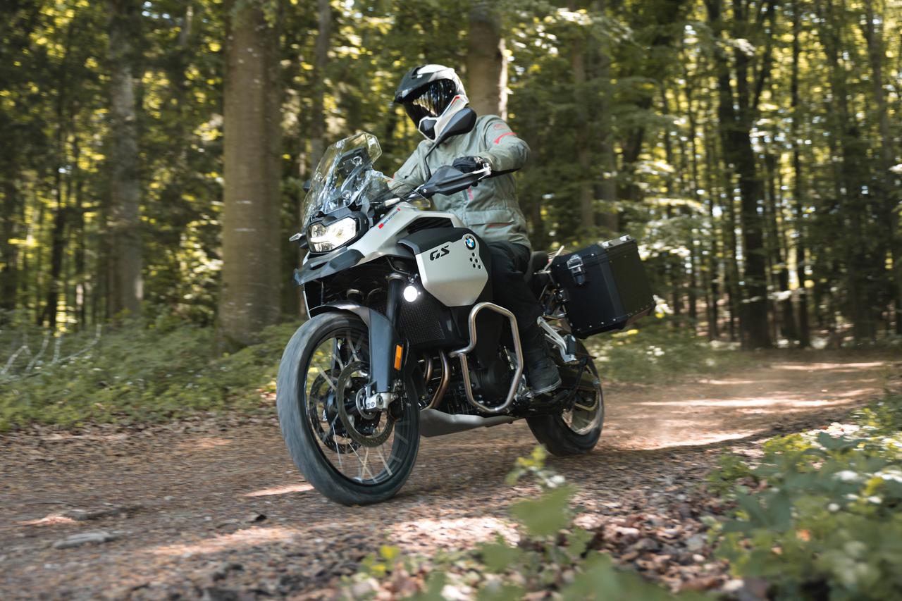 Bmw F Gs F Gs Adventure Ed F Gs Debuttano Le Nuove