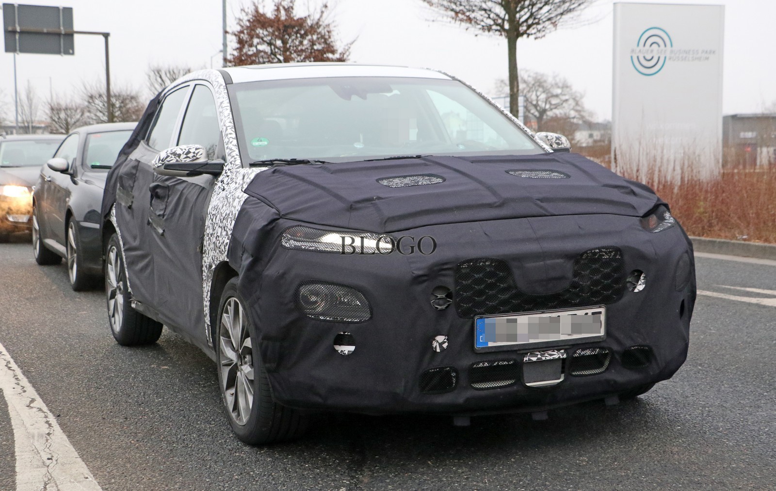 Hyundai B SUV: Nuove Foto Spia - Autoblog