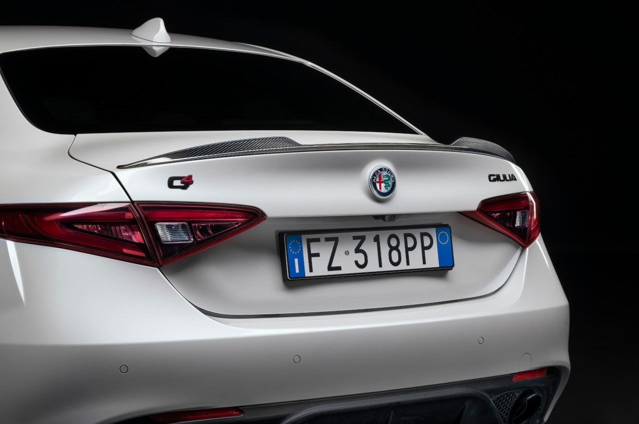 Alfa Romeo Giulia e Stelvio 2021: immagini ufficiali