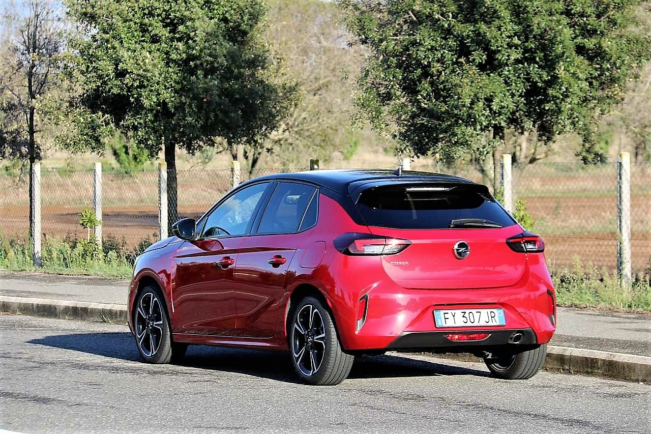 Opel Corsa 1.5 diesel GS Line: la prova su strada