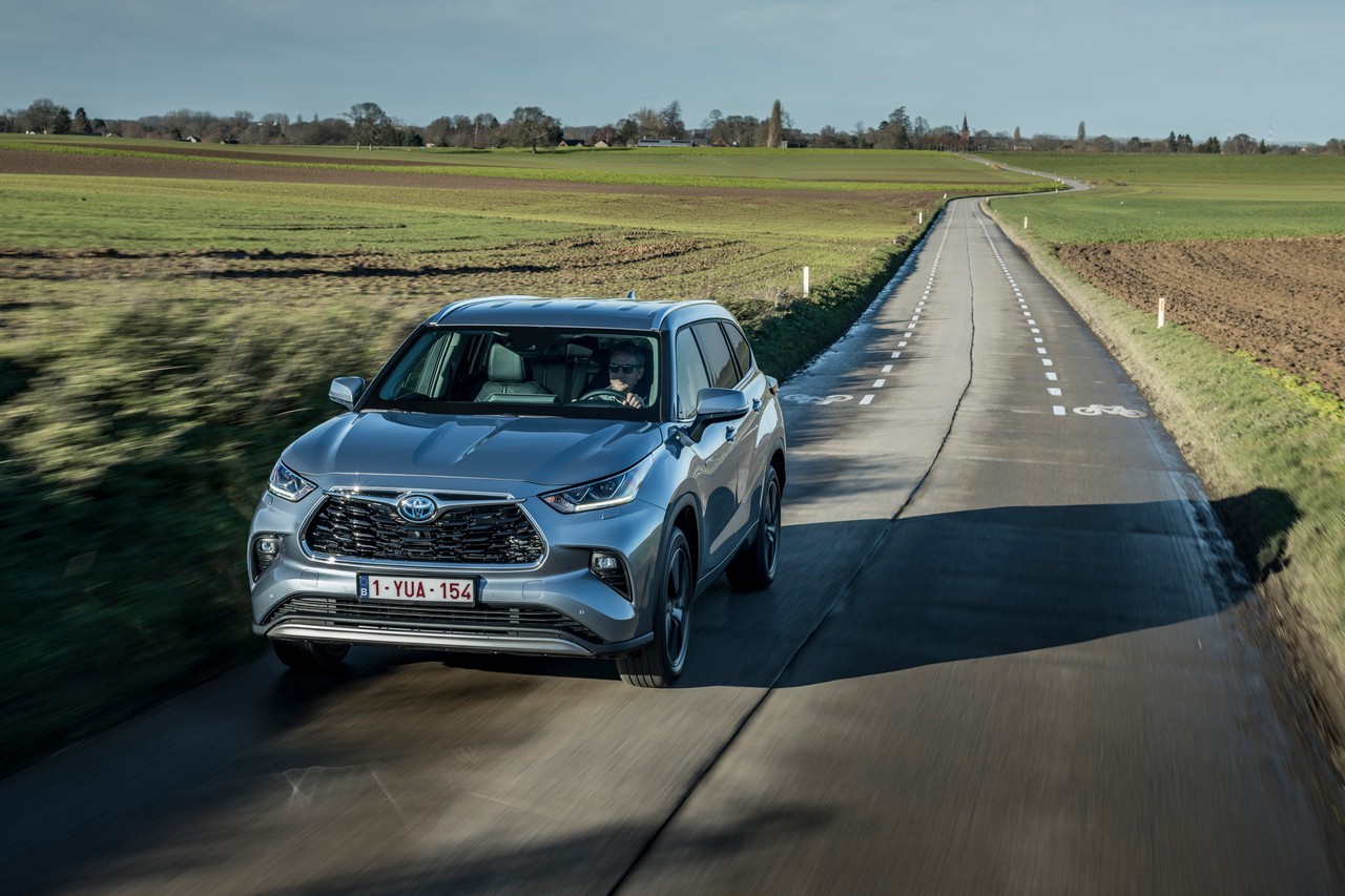 Toyota Highlander 2021: nuove immagini ufficiali