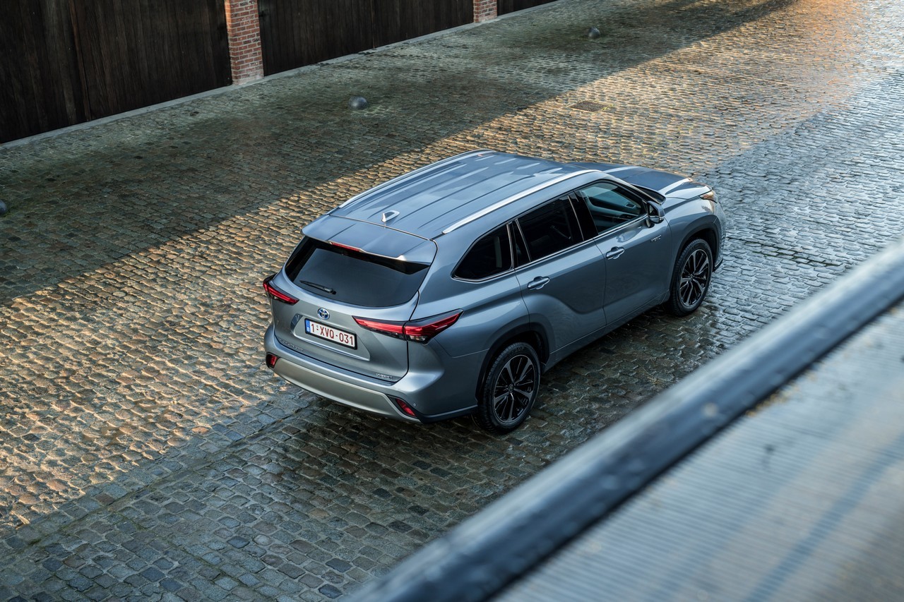 Toyota Highlander 2021: nuove immagini ufficiali