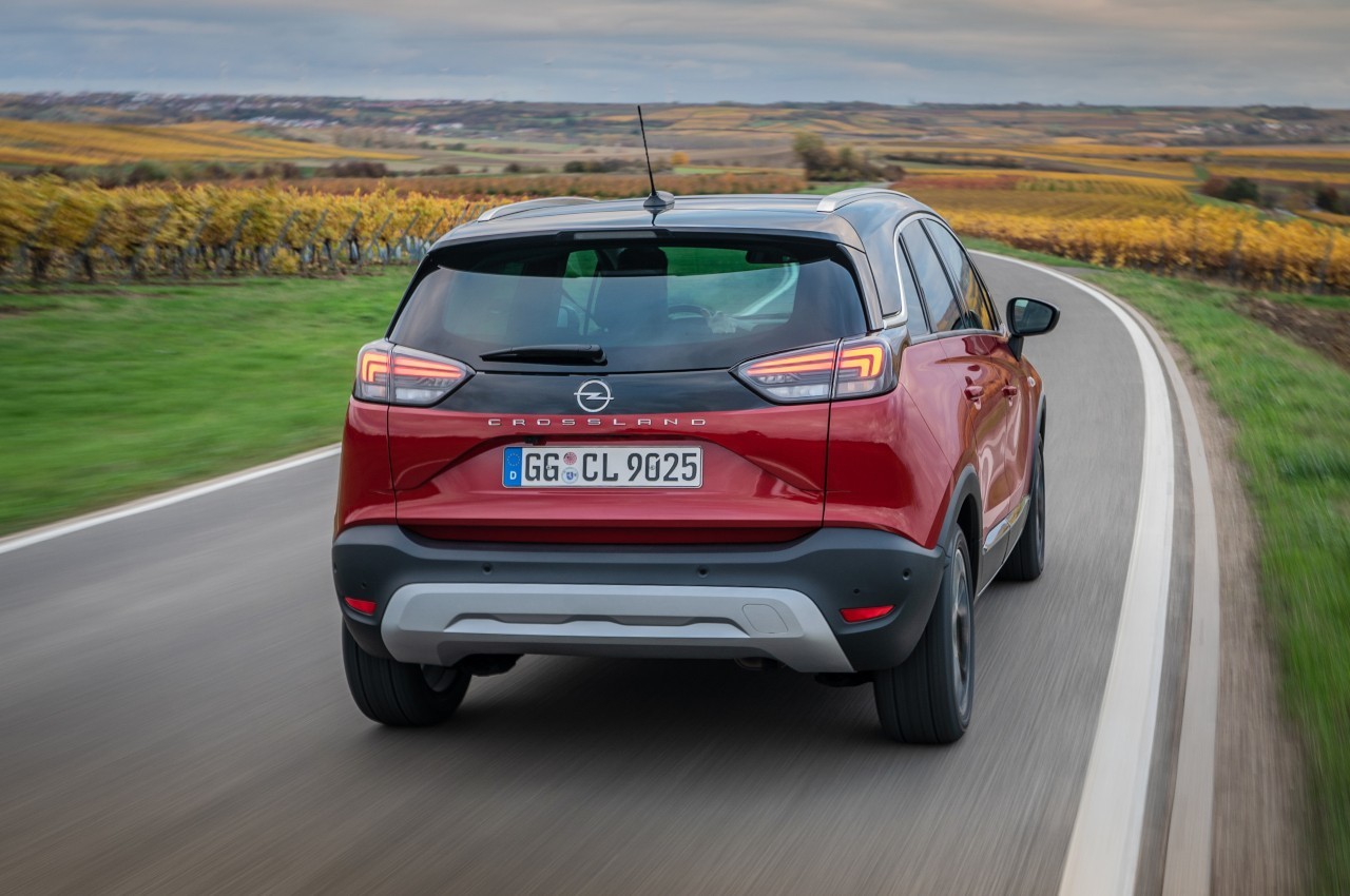 Opel Crossland 2021: nuove immagini ufficiali