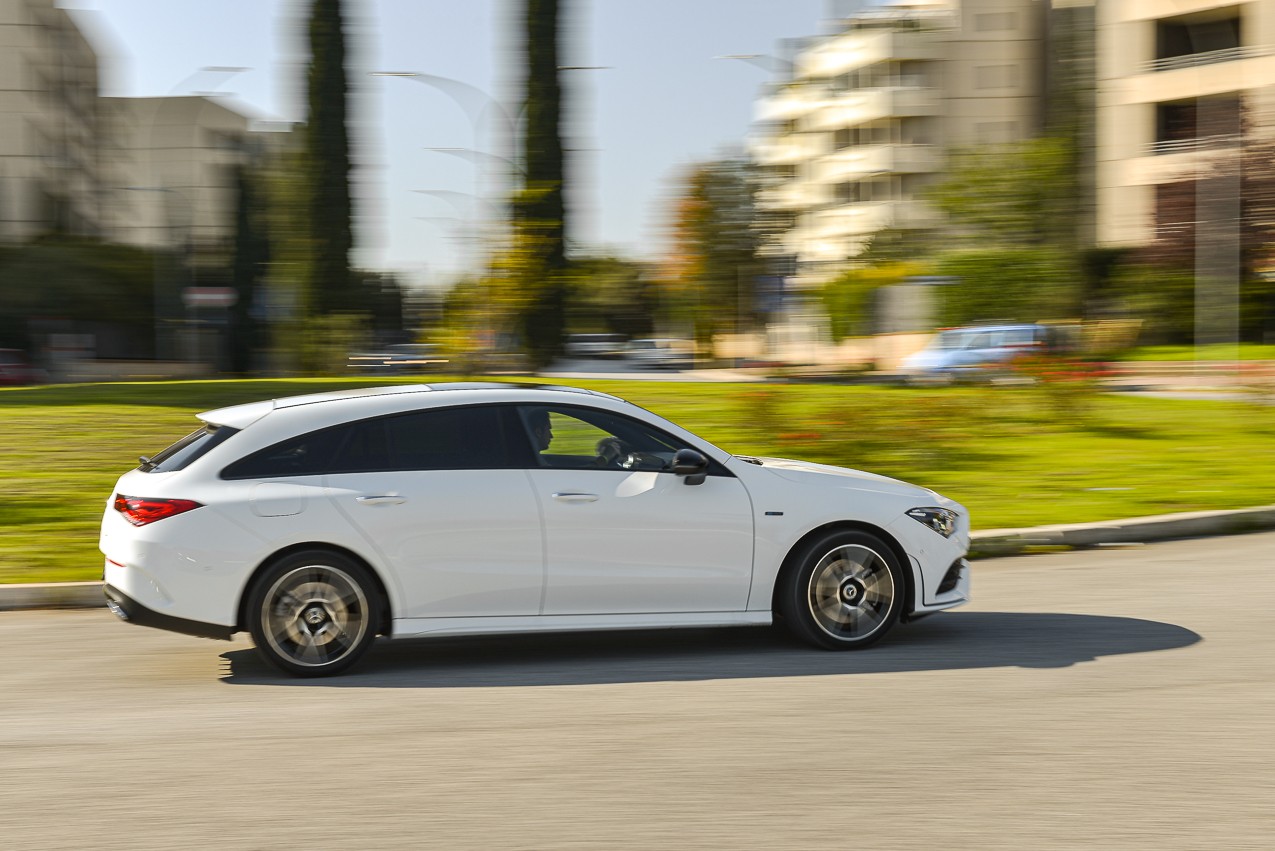 Mercedes Benz CLA Shooting Brake: la prova su strada