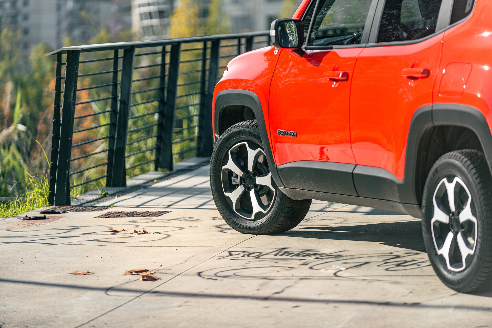 Jeep Renegade 4xe: la prova su strada