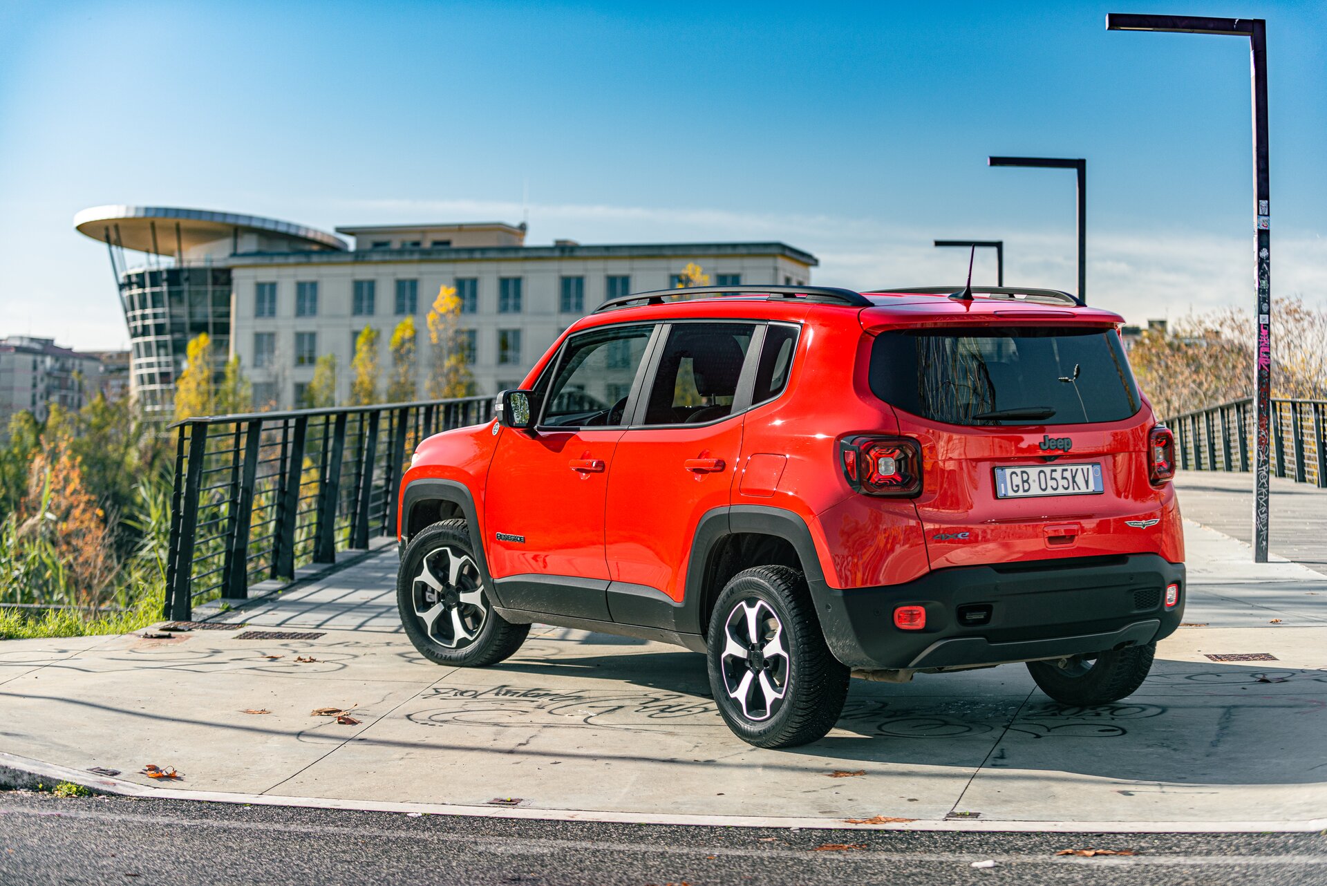 Jeep Renegade 4xe: la prova su strada