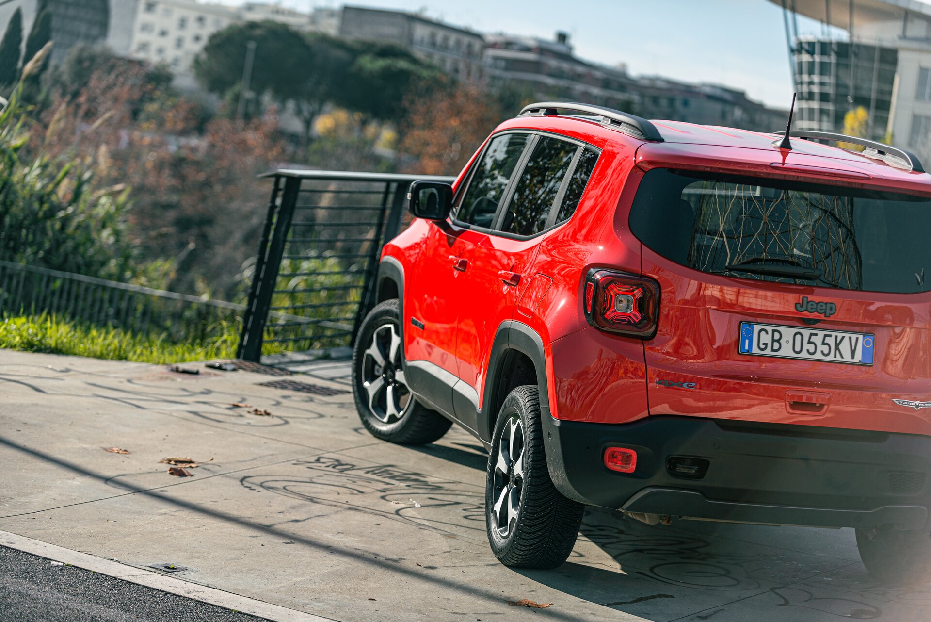 Jeep Renegade 4xe: la prova su strada