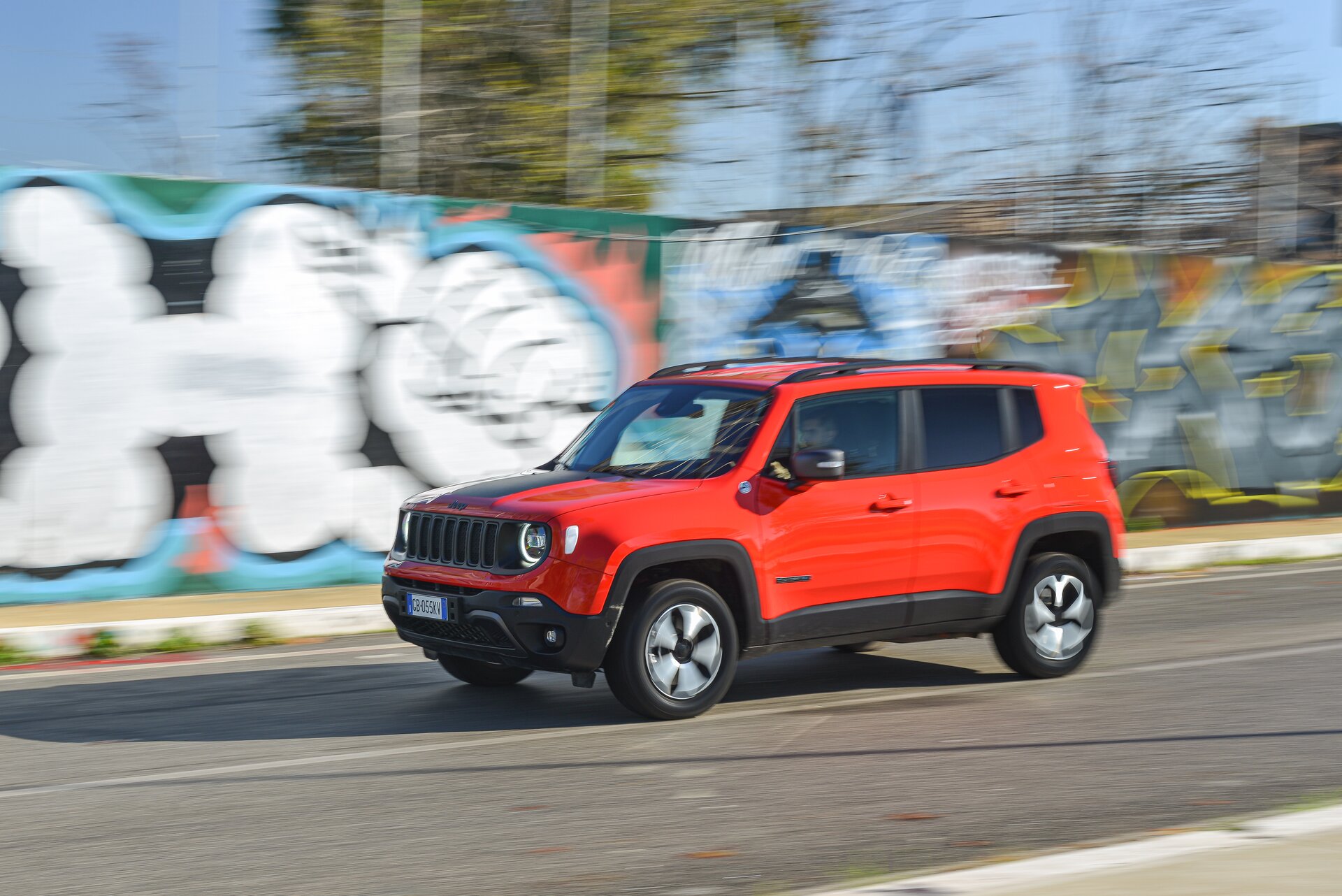 Jeep Renegade 4xe: la prova su strada