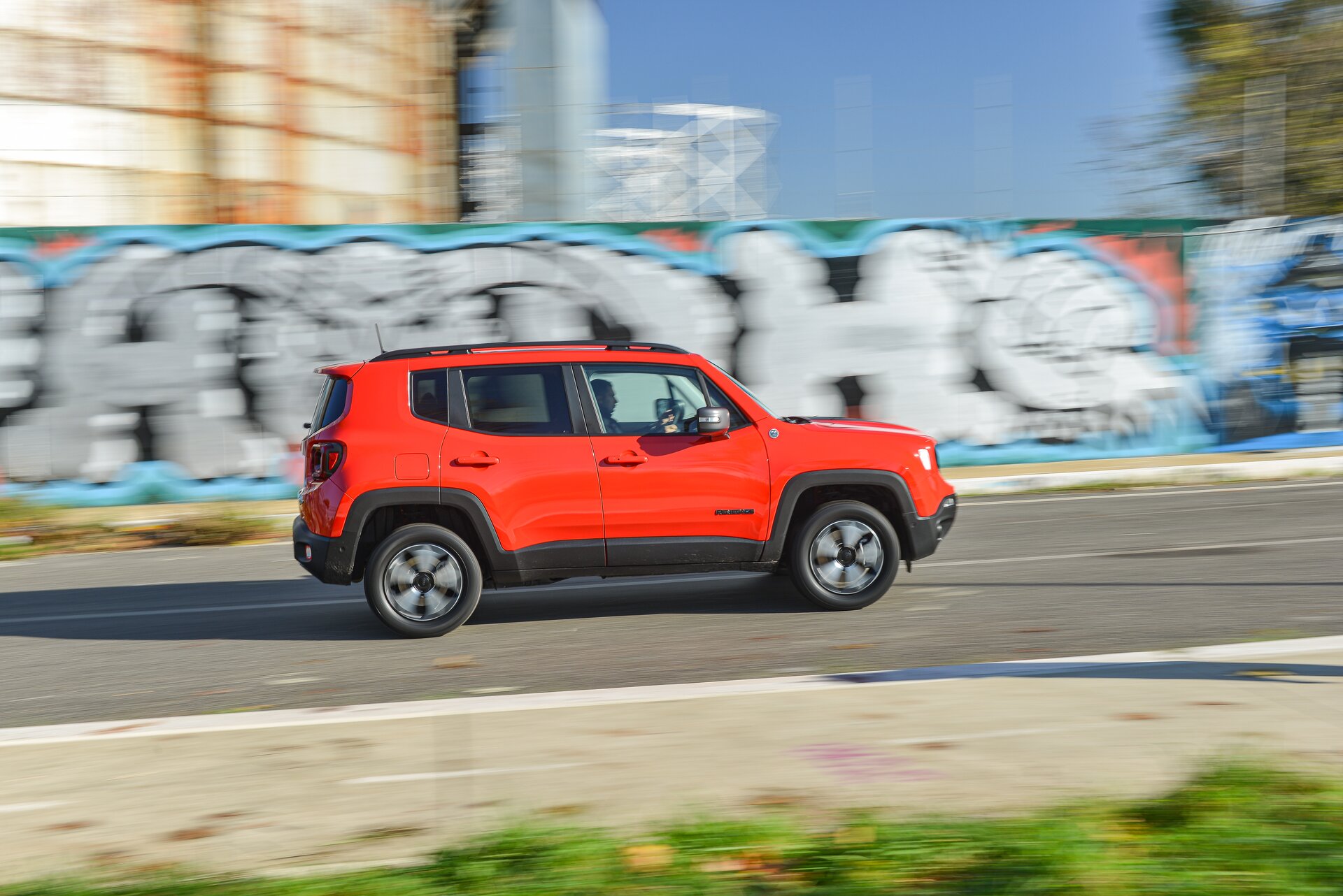 Jeep Renegade 4xe: la prova su strada