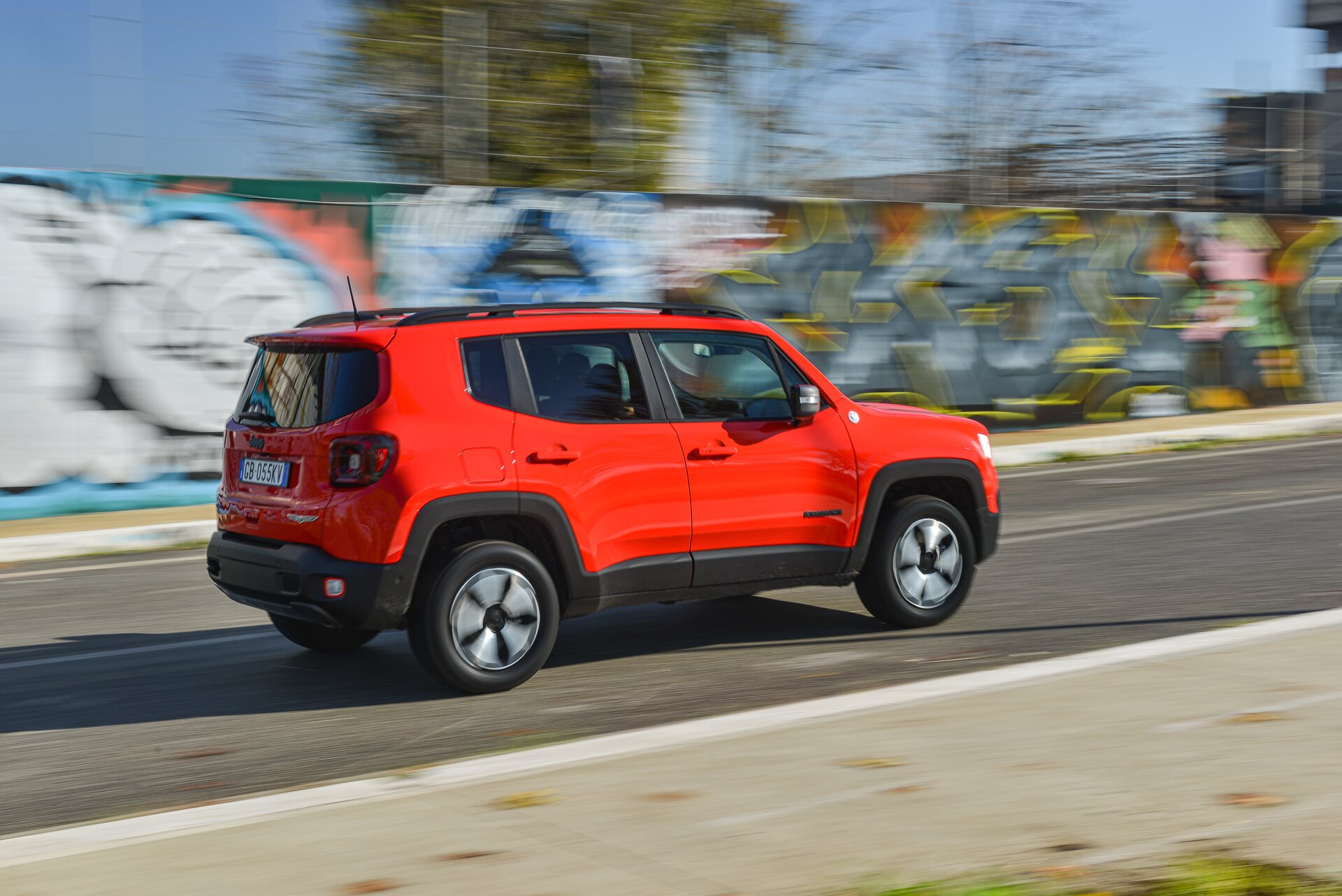 Jeep Renegade 4xe: la prova su strada