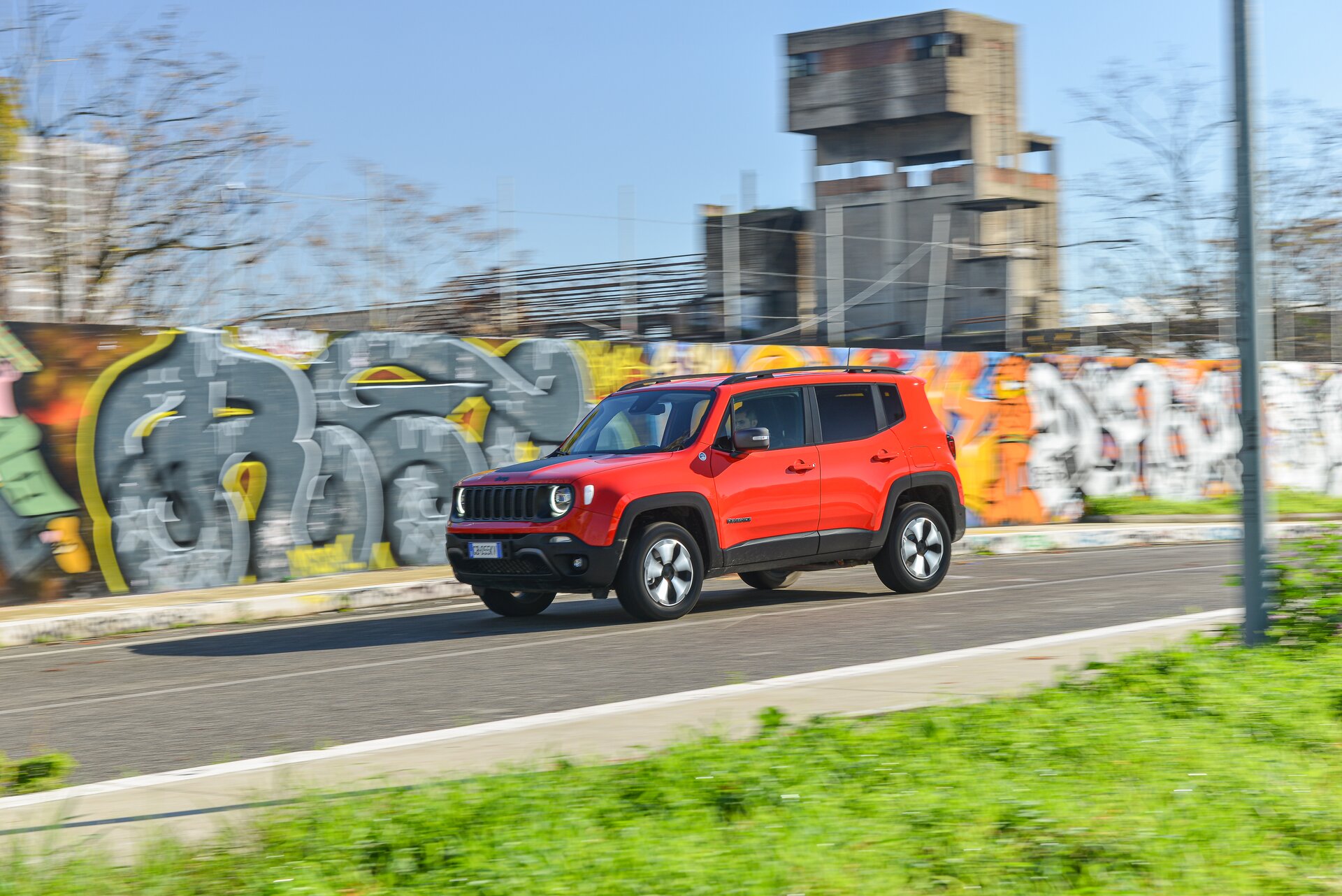 Jeep Renegade 4xe: la prova su strada