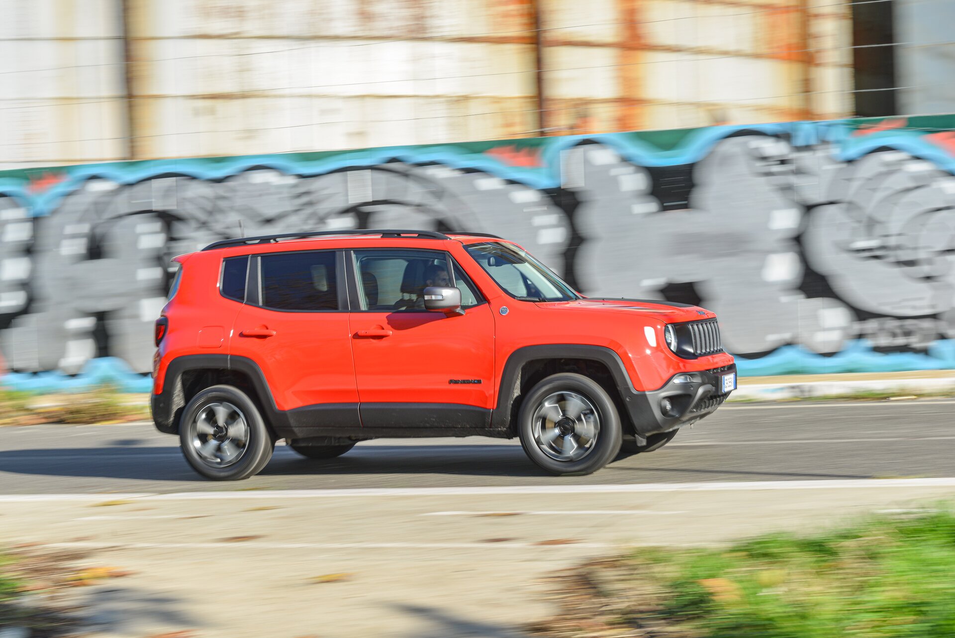 Jeep Renegade 4xe: la prova su strada