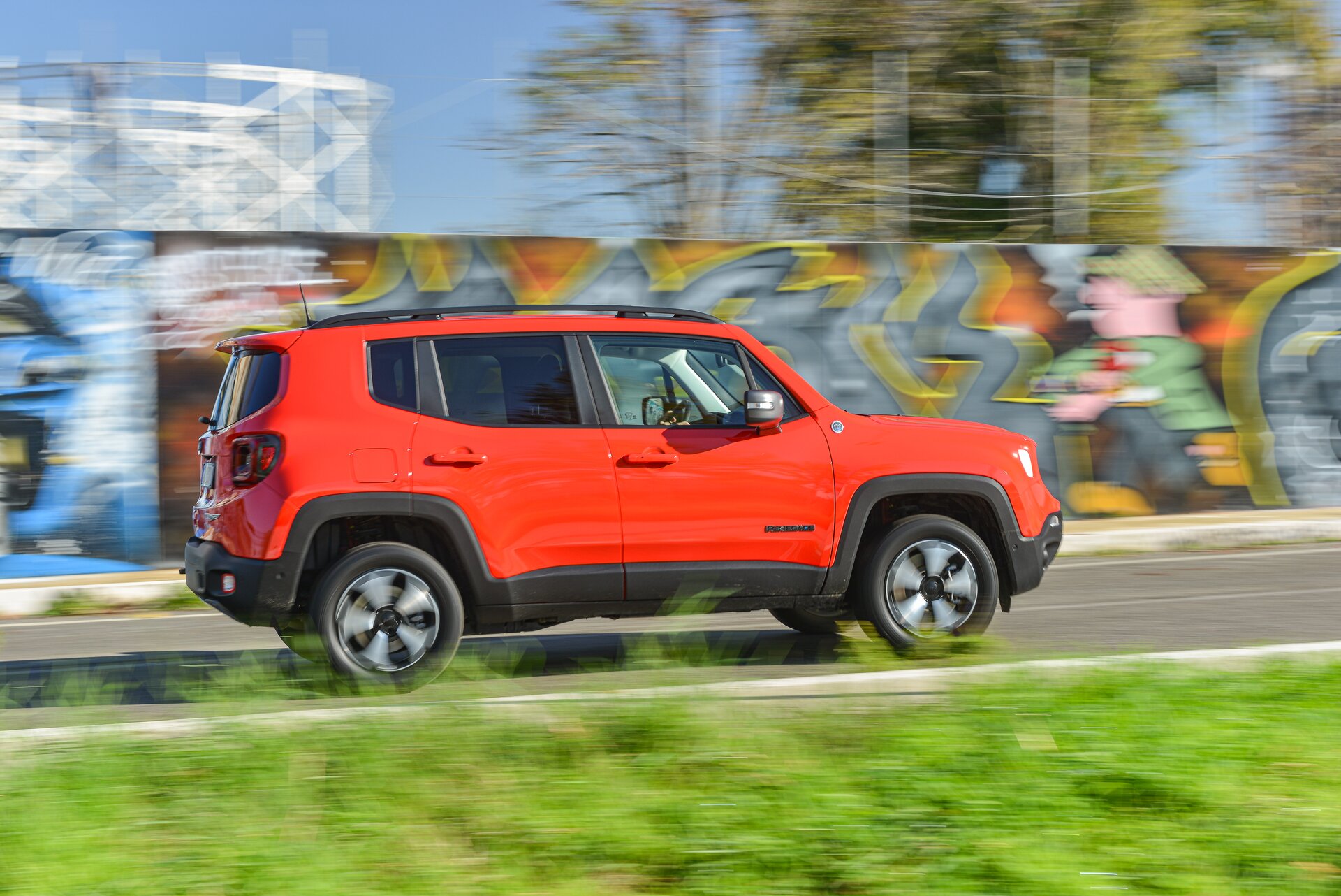 Jeep Renegade 4xe: la prova su strada