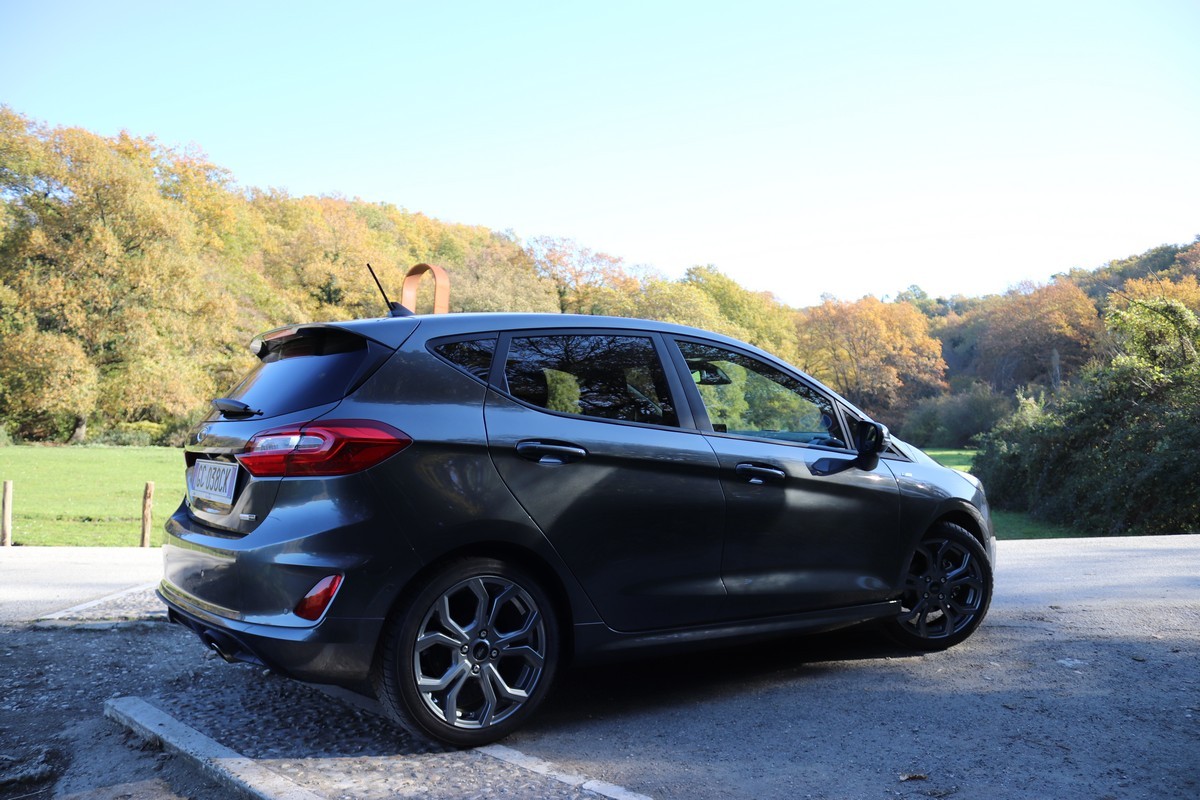 Ford Fiesta Hybrid ST-Line: la prova su strada