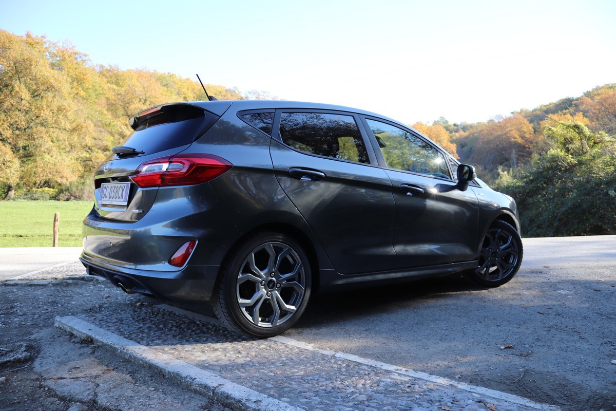 Ford Fiesta Hybrid ST-Line: la prova su strada