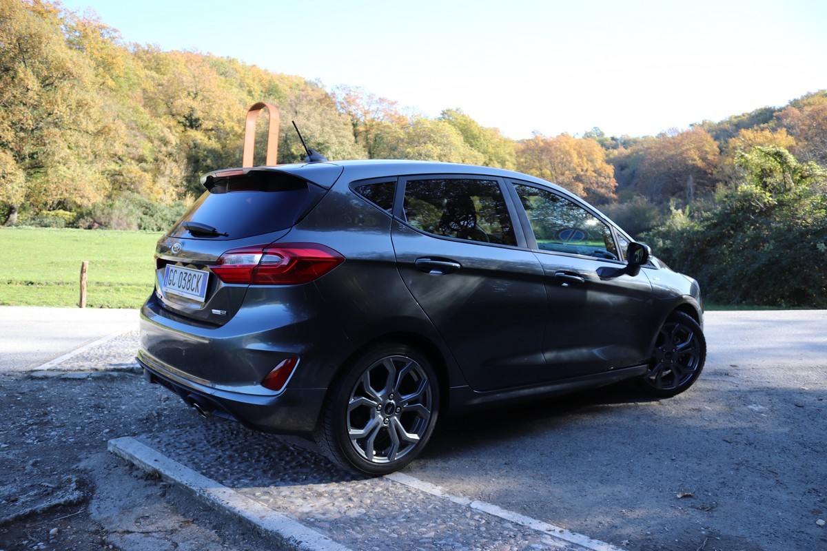 Ford Fiesta Hybrid ST-Line: la prova su strada