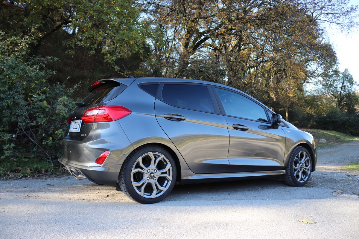 Ford Fiesta Hybrid ST-Line: la prova su strada