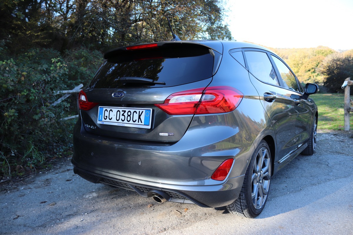 Ford Fiesta Hybrid ST-Line: la prova su strada