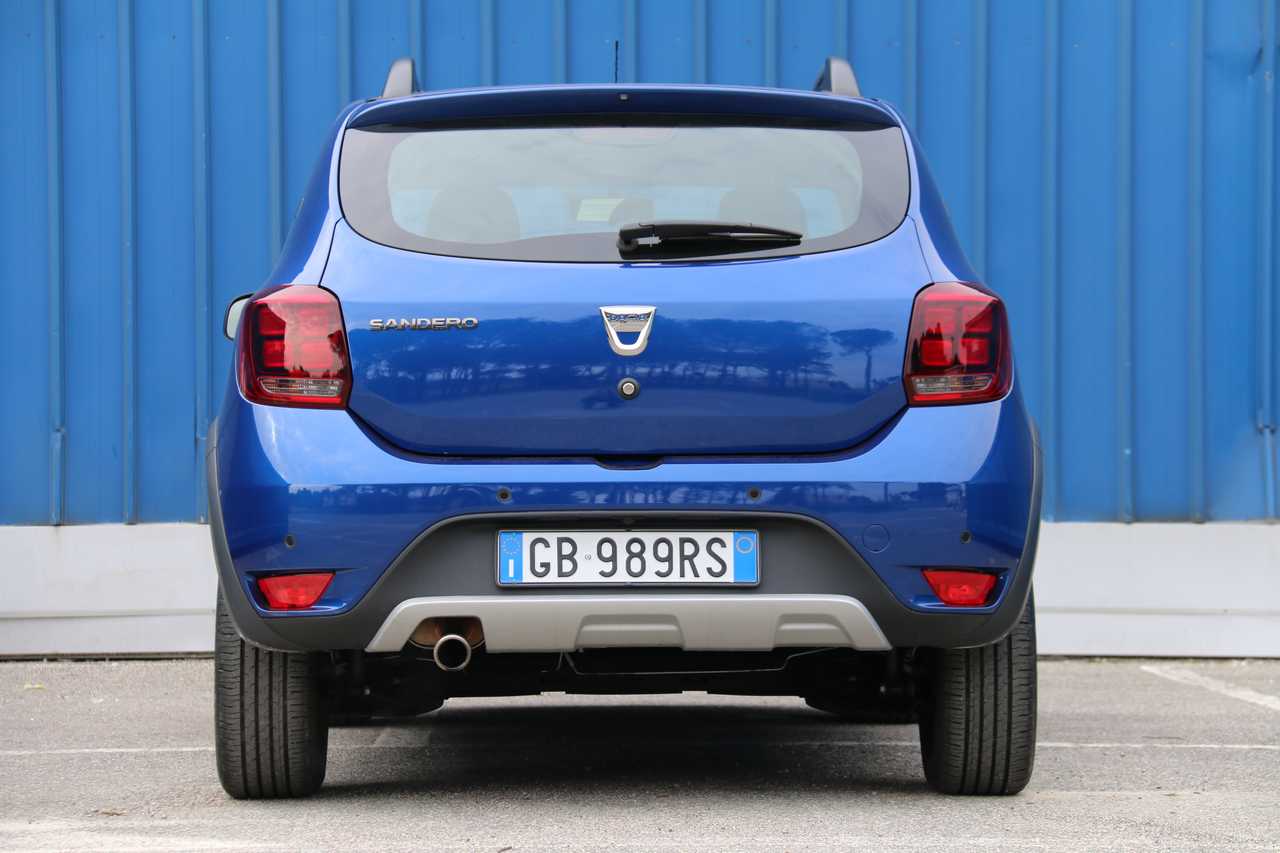 Dacia Sandero 1.0 TCe ECO-G Stepway 15th: la prova su strada