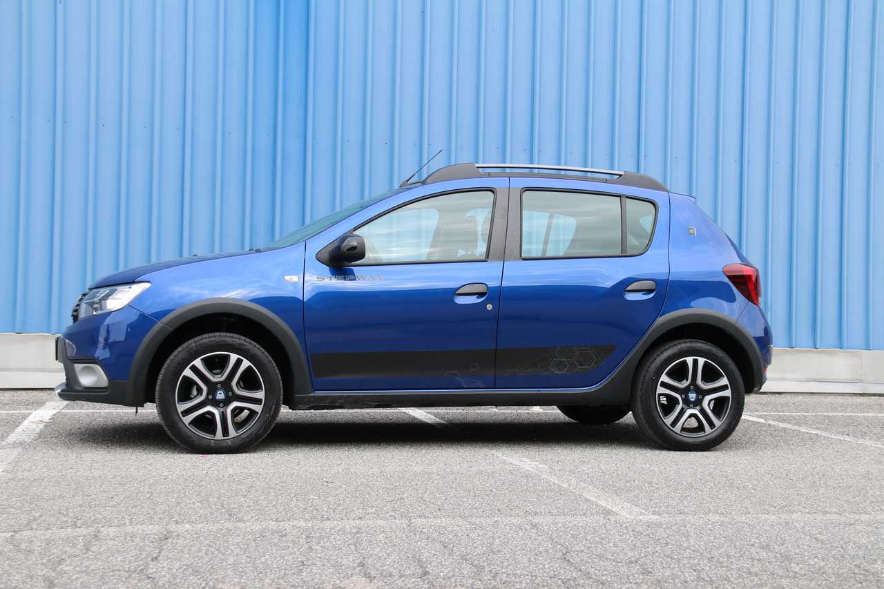 Dacia Sandero 1.0 TCe ECO-G Stepway 15th: la prova su strada