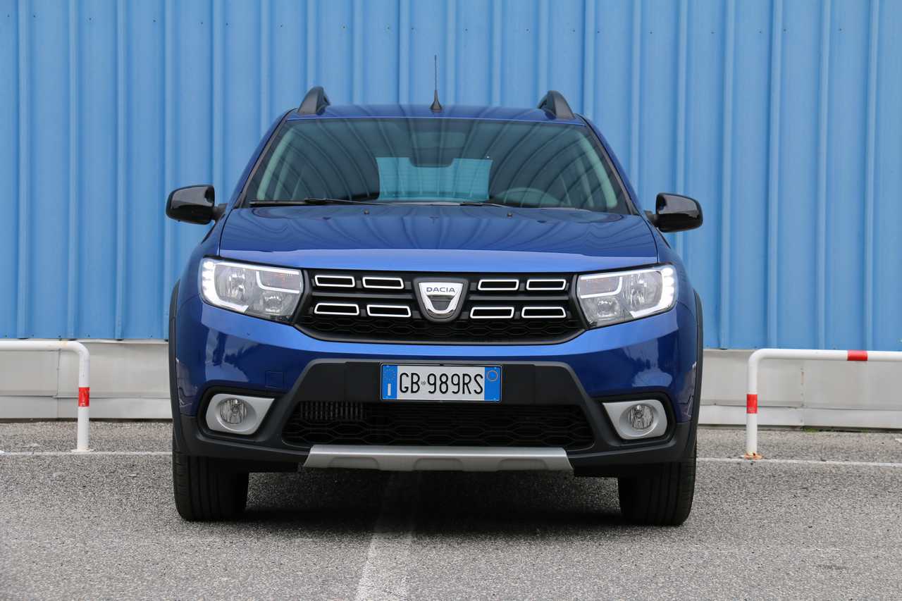 Dacia Sandero 1.0 TCe ECO-G Stepway 15th: la prova su strada