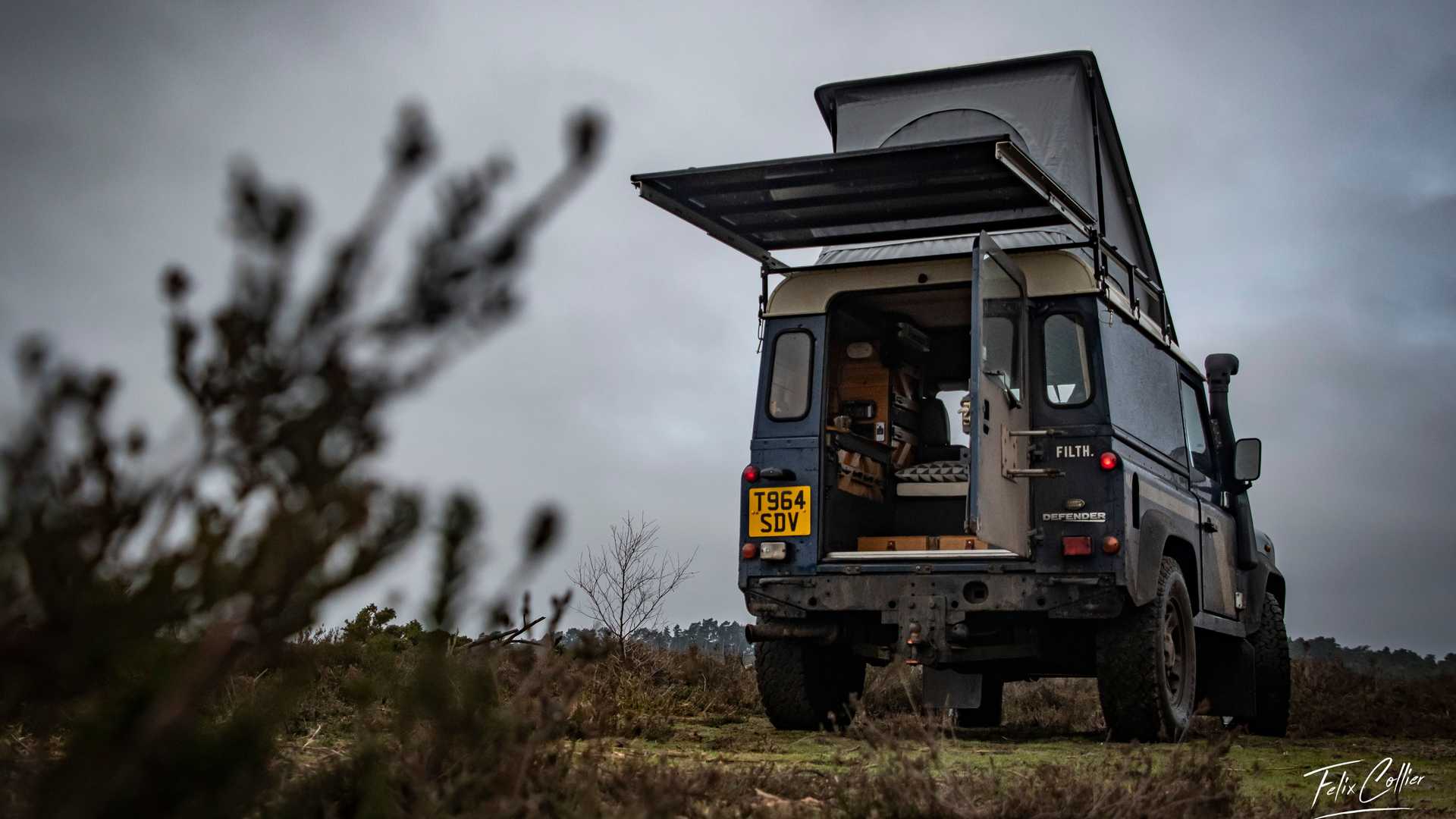 Land Rover Defender 90 versione camper: le immagini