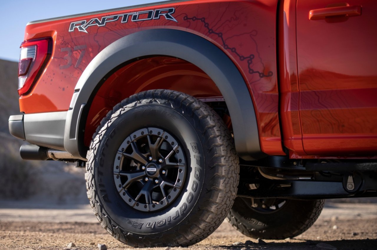 Ford F-150 Raptor 2021: immagini ufficiali