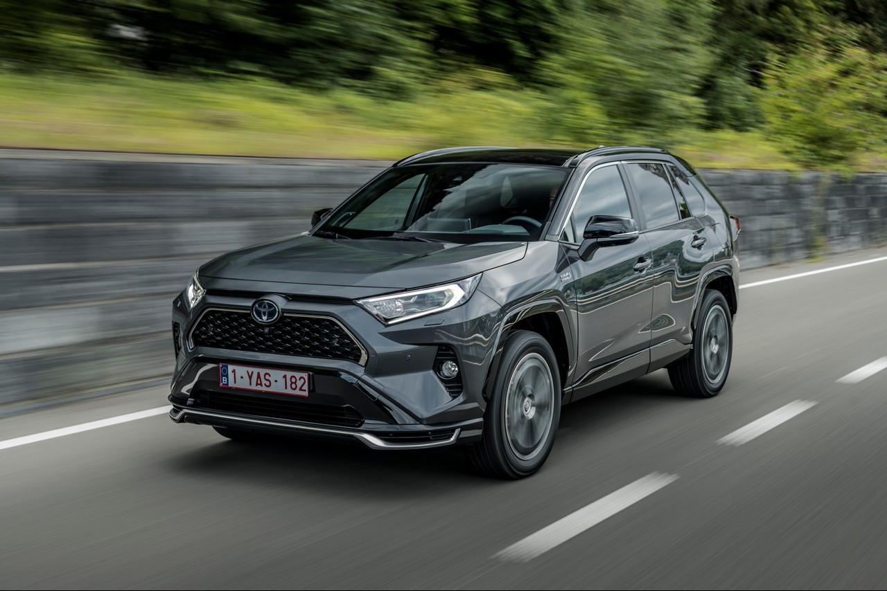 Toyota Rav4 Plug-in Hybrid 2021: immagini ufficiali