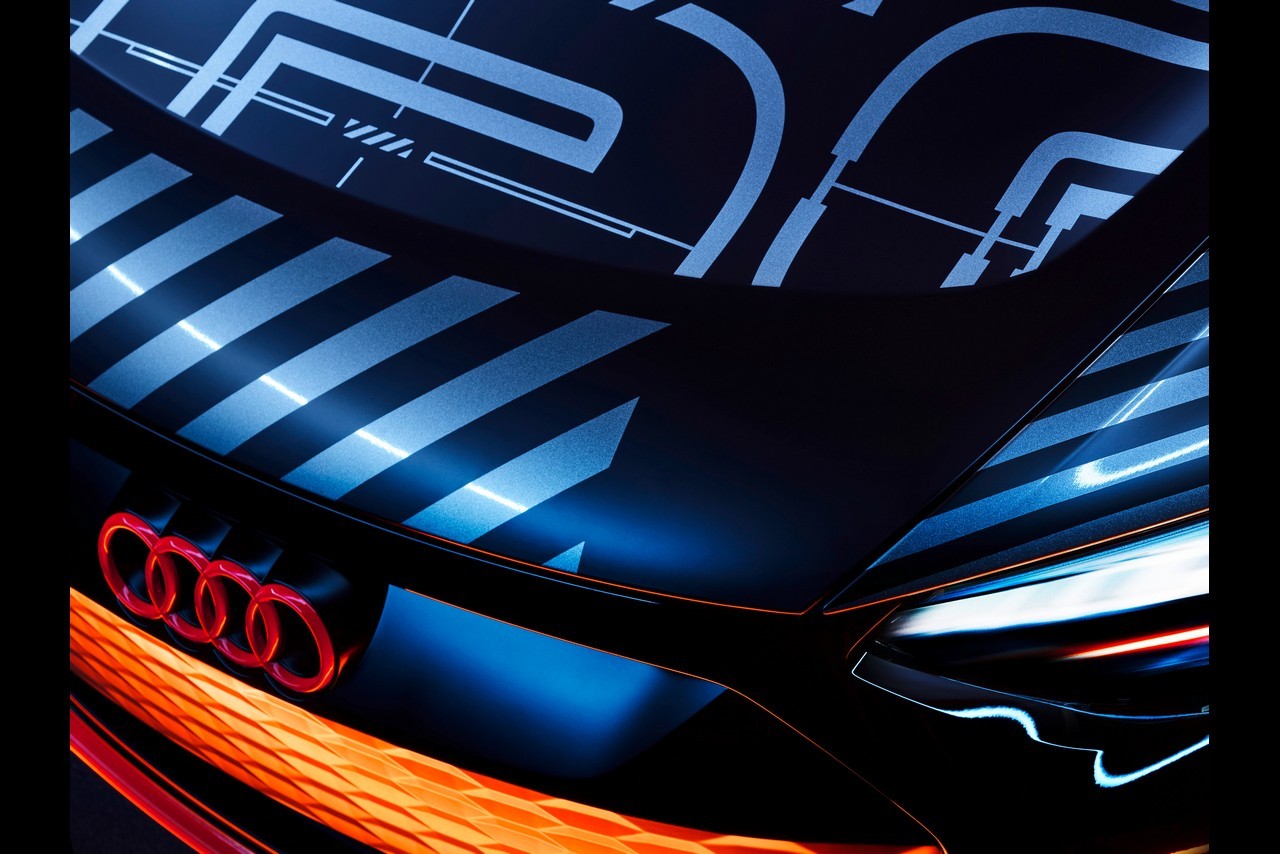 Audi e-tron GT, fasi di sviluppo e produzione: immagini ufficiali