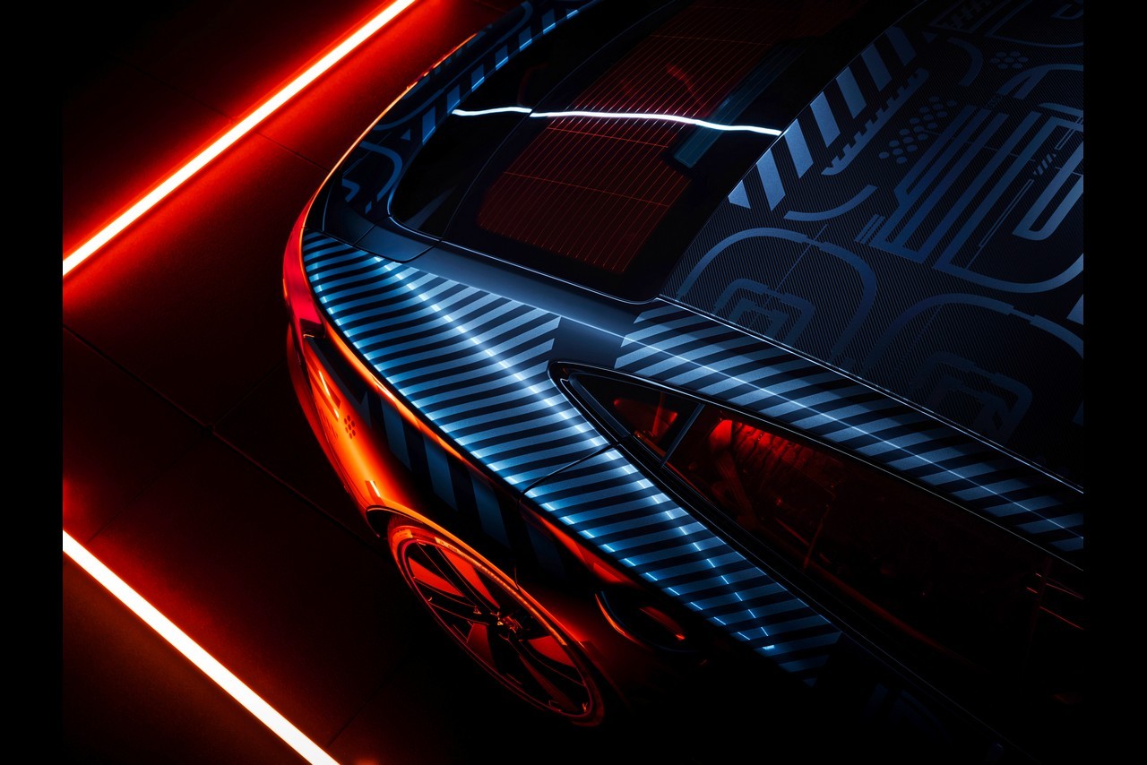 Audi e-tron GT, fasi di sviluppo e produzione: immagini ufficiali