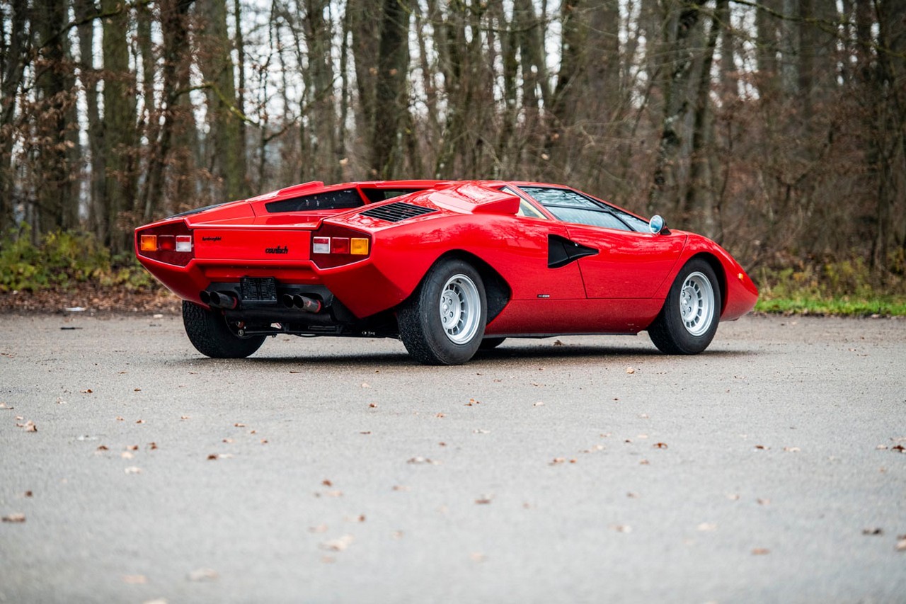 Lamborghini Countach LP400 all'asta