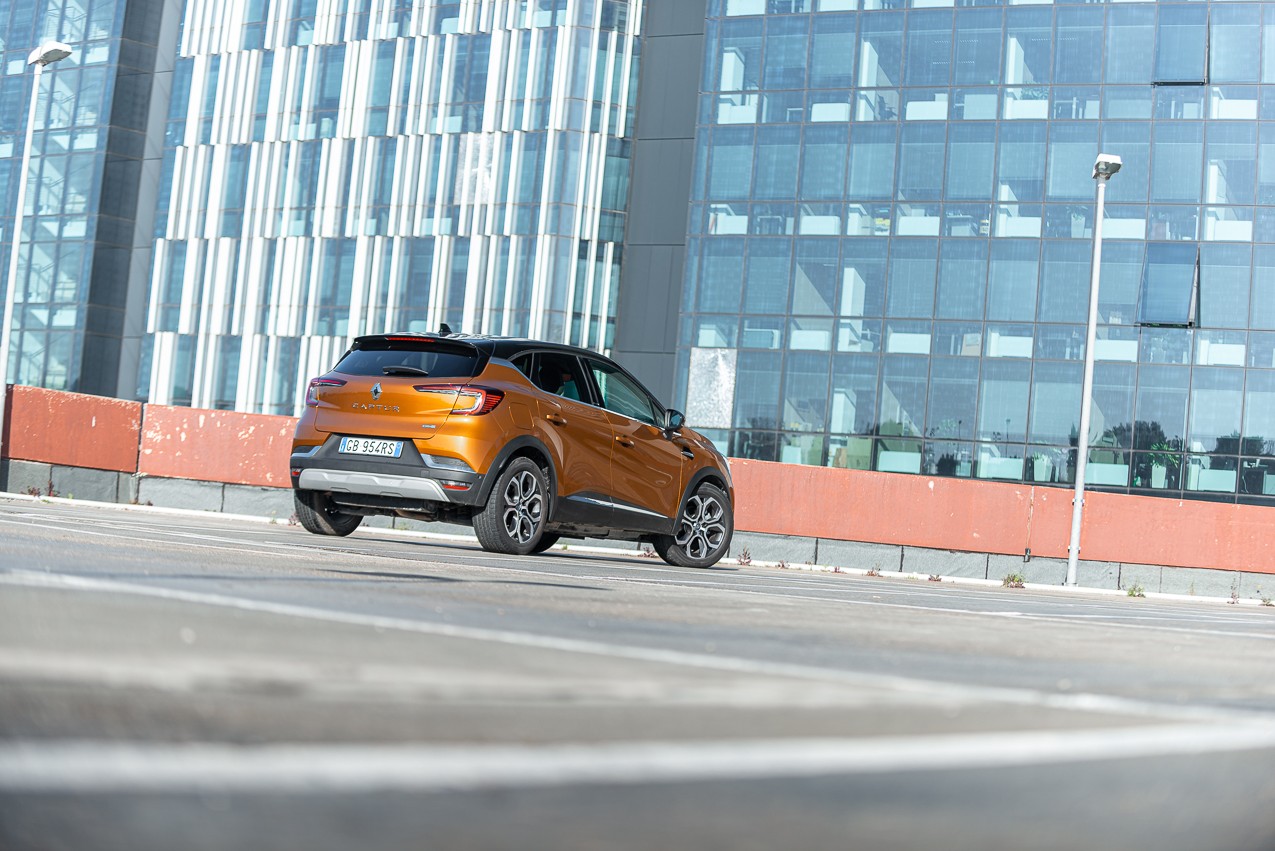 Renault Captur E-Tech Plug-in Hybrid: la prova su strada