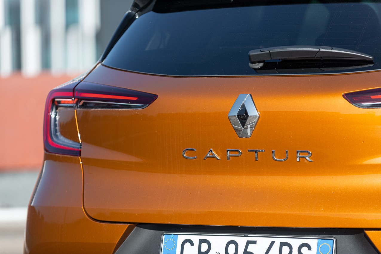 Renault Captur E-Tech Plug-in Hybrid: la prova su strada