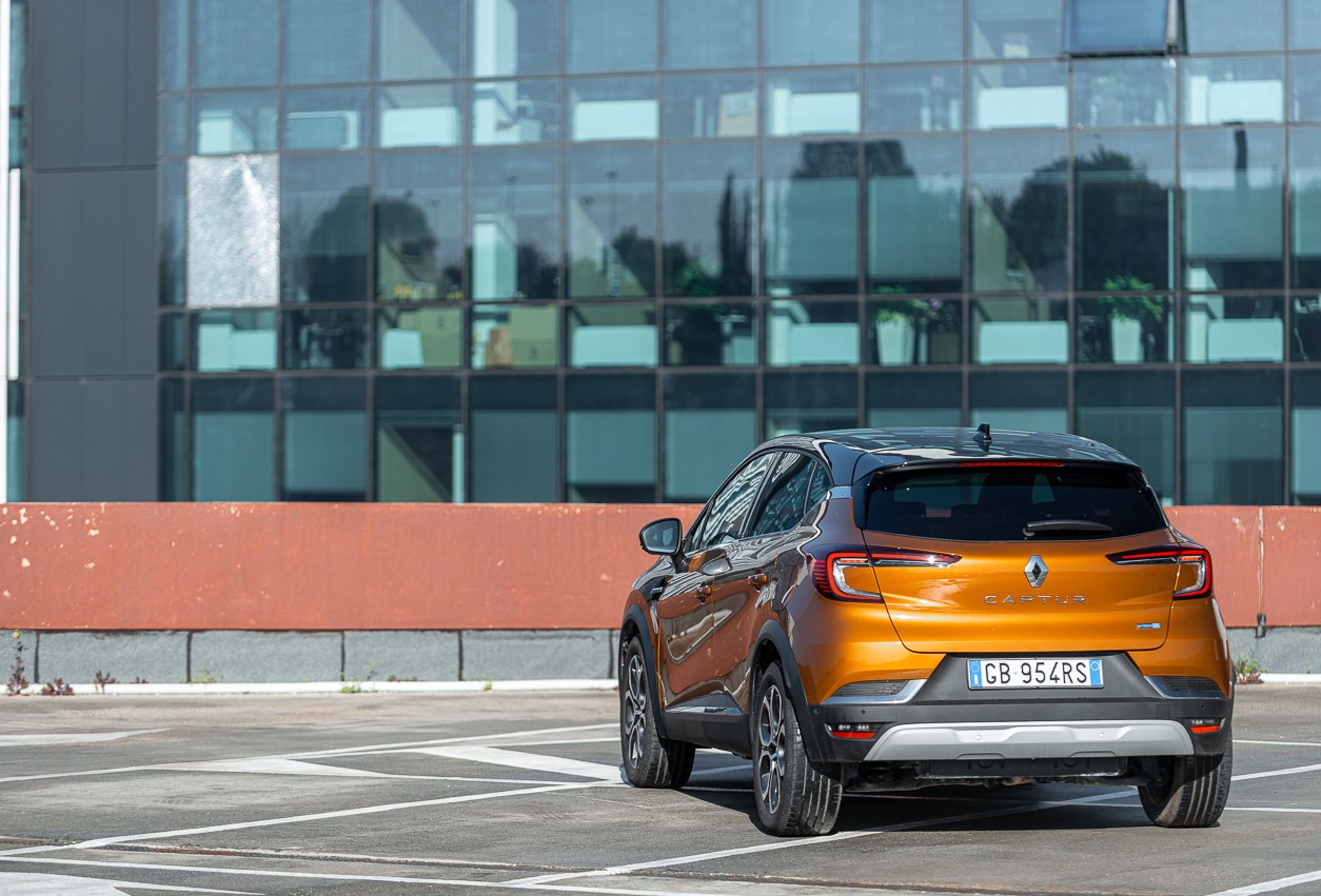 Renault Captur E-Tech Plug-in Hybrid: la prova su strada