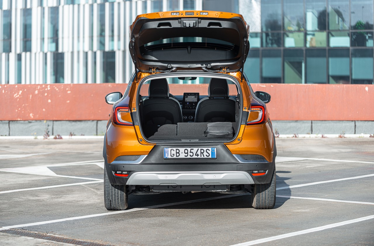 Renault Captur E-Tech Plug-in Hybrid: la prova su strada