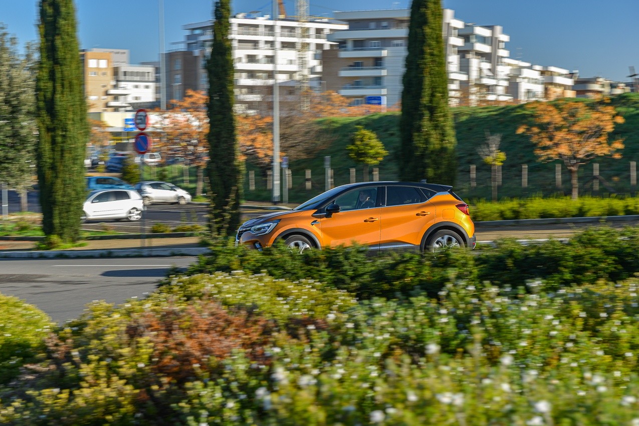 Renault Captur E-Tech Plug-in Hybrid: la prova su strada