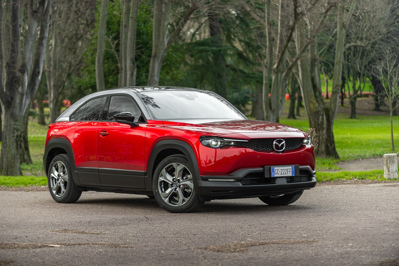 Mazda MX-30: la prova su strada