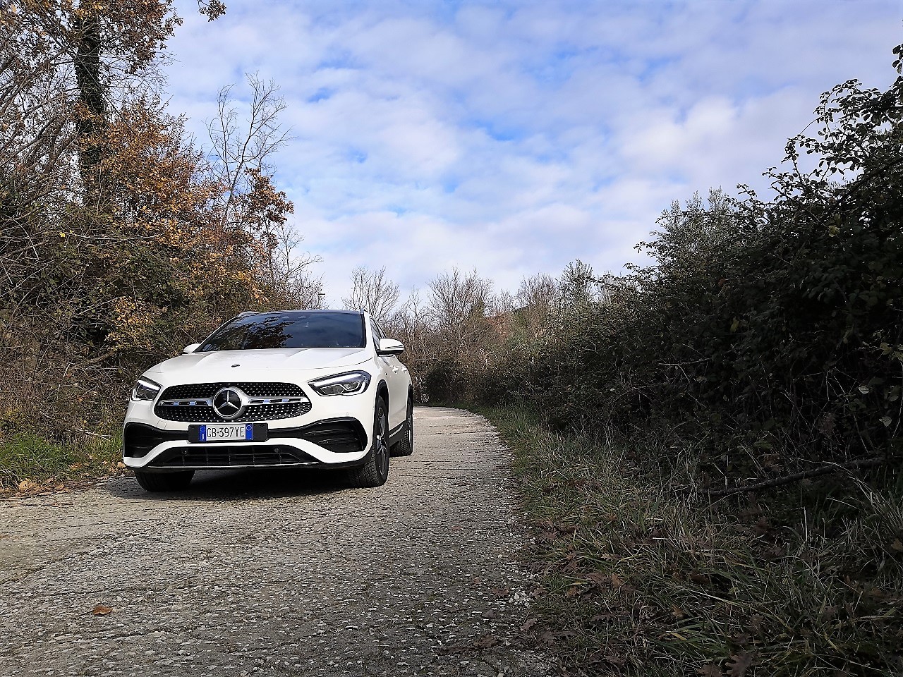 Mercedes-Benz GLA 250e: prova su strada