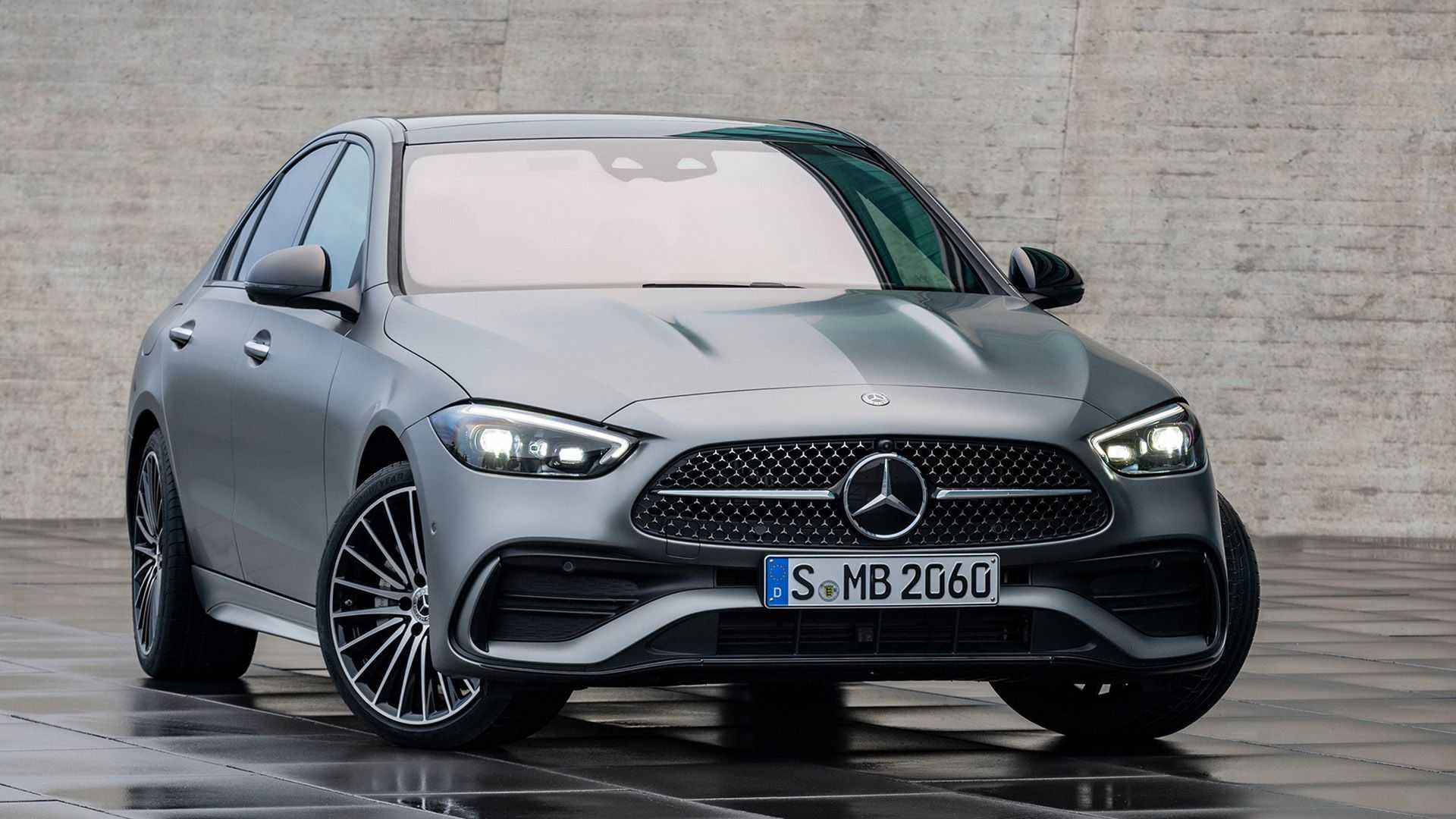 Nuova Mercedes Classe C 2021: le immagini ufficiali