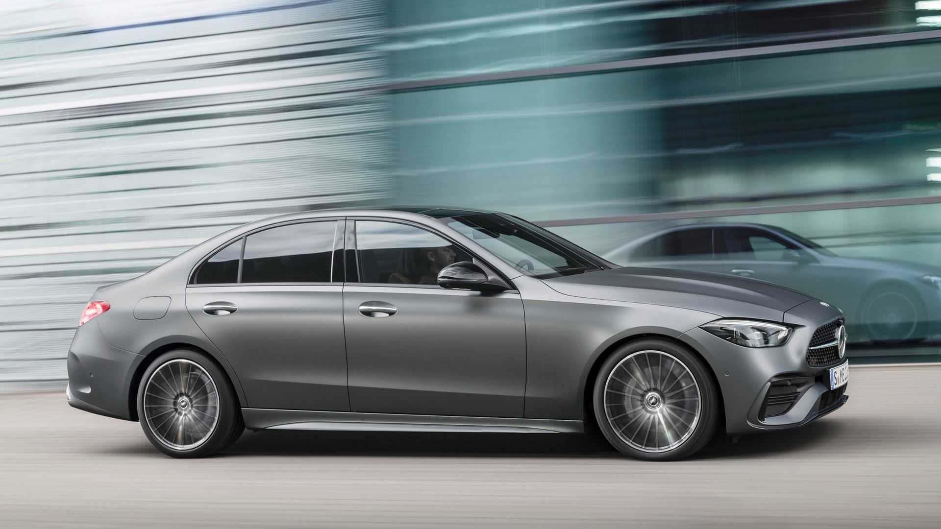 Nuova Mercedes Classe C 2021: le immagini ufficiali