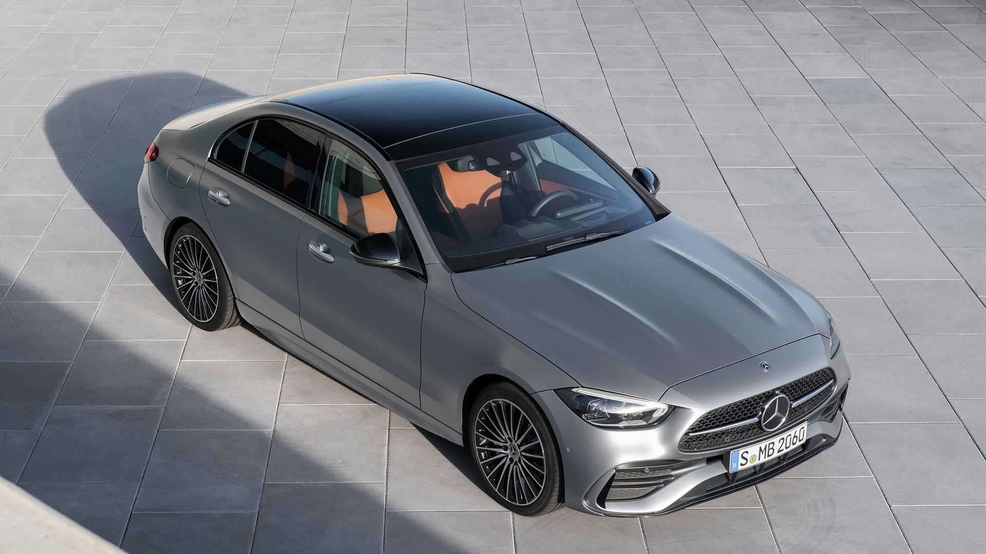 Nuova Mercedes Classe C 2021: le immagini ufficiali