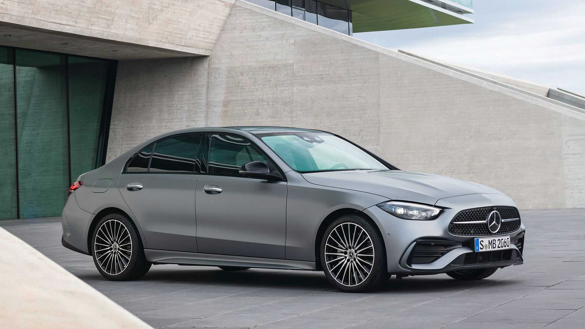 Nuova Mercedes Classe C 2021: le immagini ufficiali