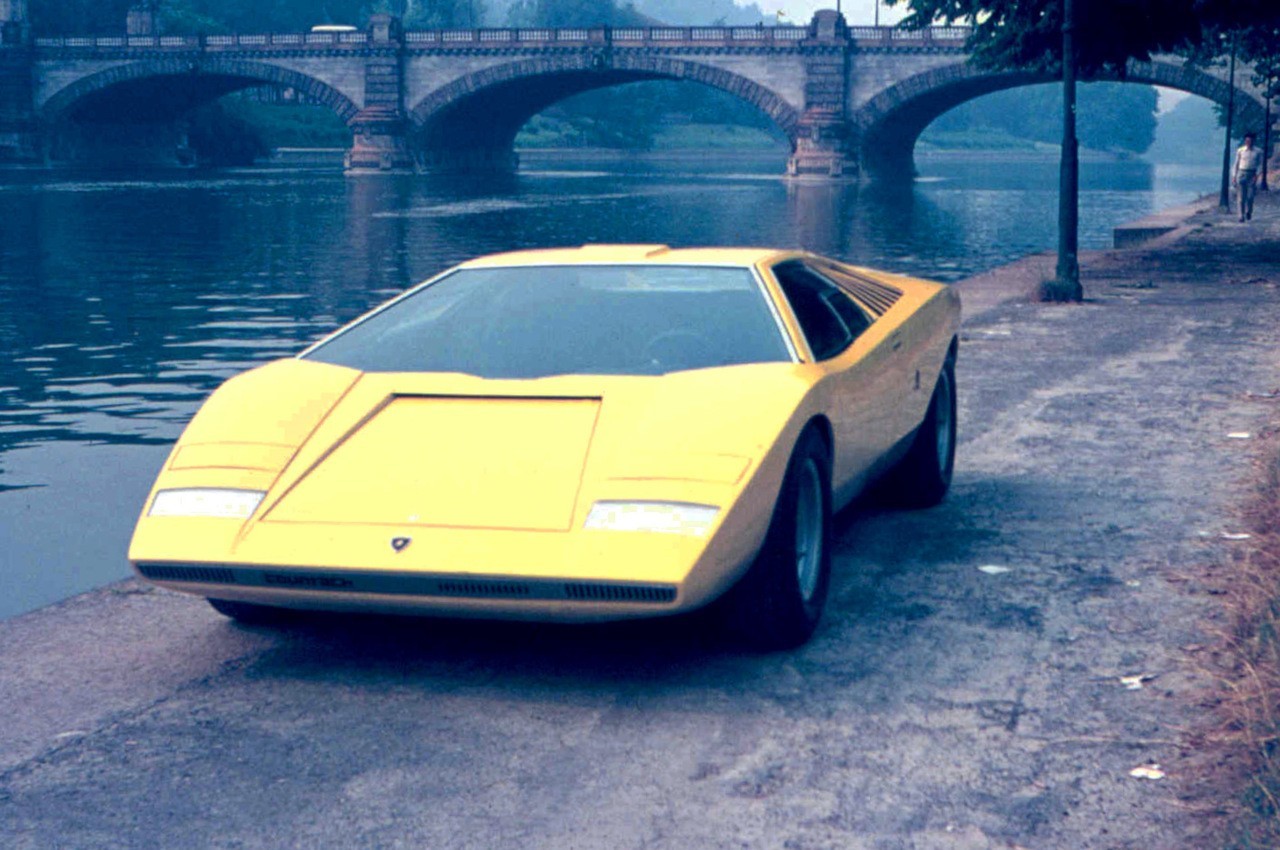 Lamborghini Countach LP500 1971: immagini ufficiali