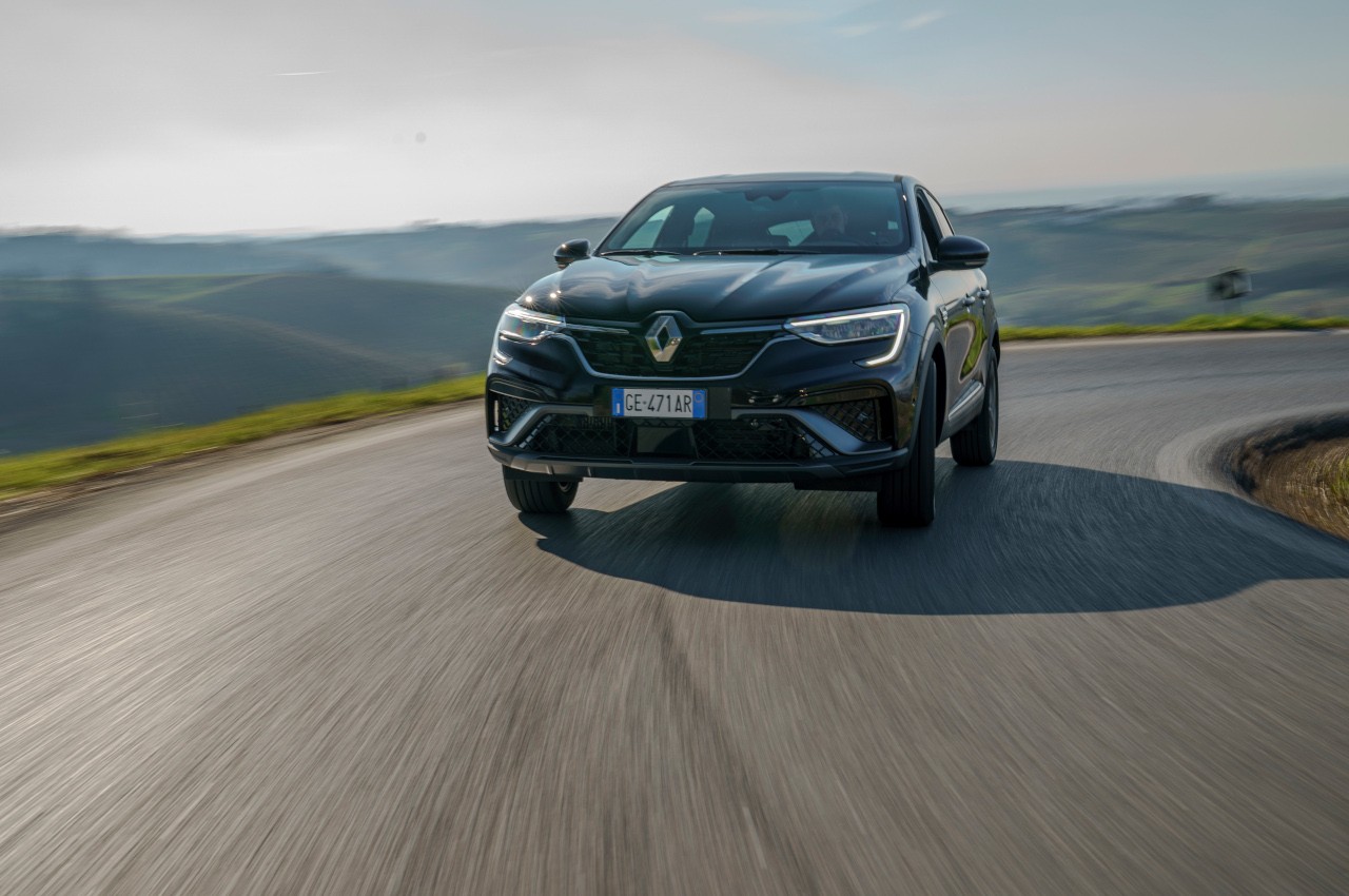 Renault Arkana: immagini ufficiali