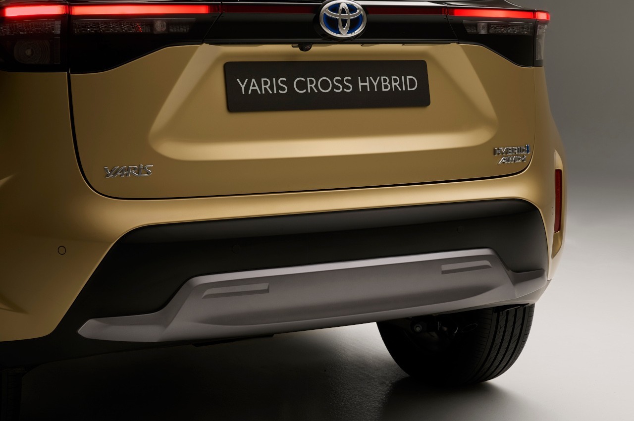 Toyota Yaris Cross Premiere Edition 2021: immagini ufficiali