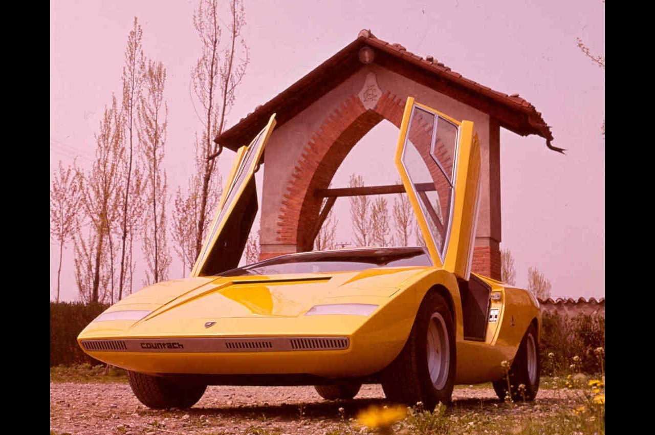 Lamborghini Countach LP500 1971: immagini ufficiali