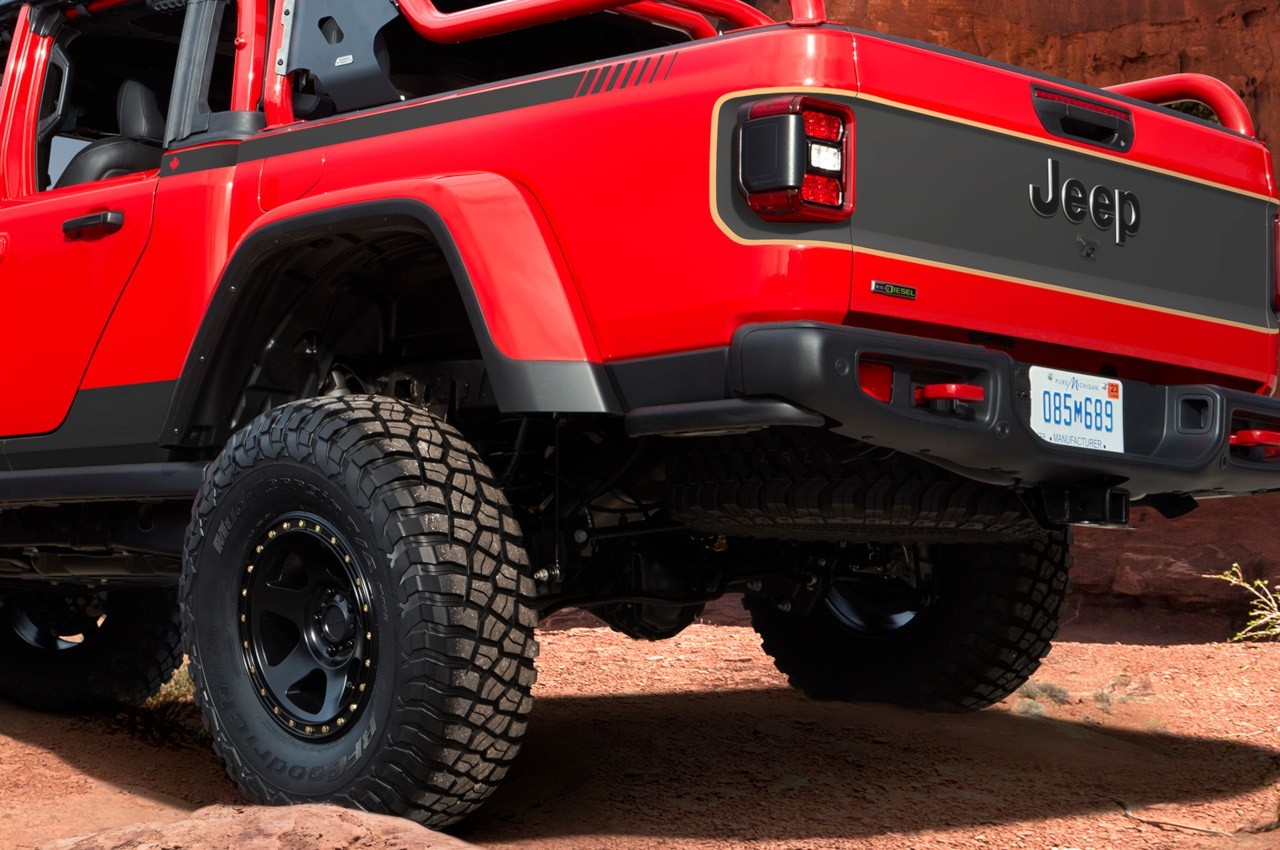 Jeep Red Bare Gladiator Rubicon Concept per l'Easter Safari 2021